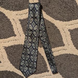 Vicini Blue and Cream Paisley Tie